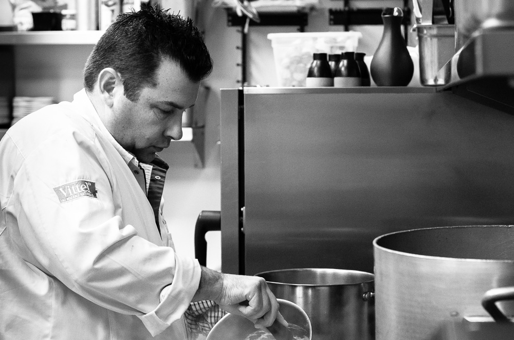 Restaurant La Carte Profondeville Gastronomique Gourmand Terrasse John Maes Guide Gastronomie Profondeville Gault&Millau Michelin, Namur